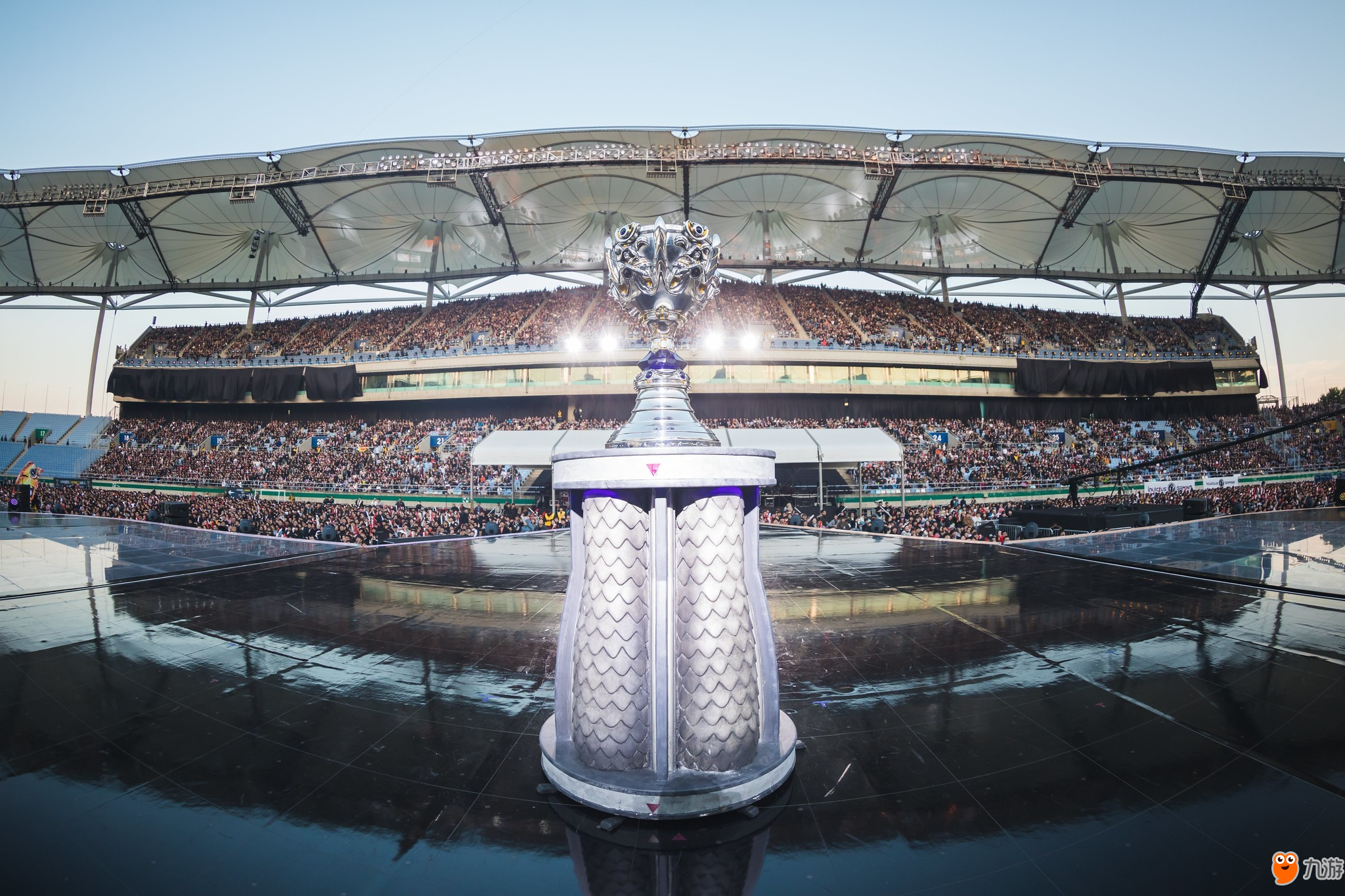 亚运决赛火热开打，中国队一路高歌拿下电竞王者荣耀首金